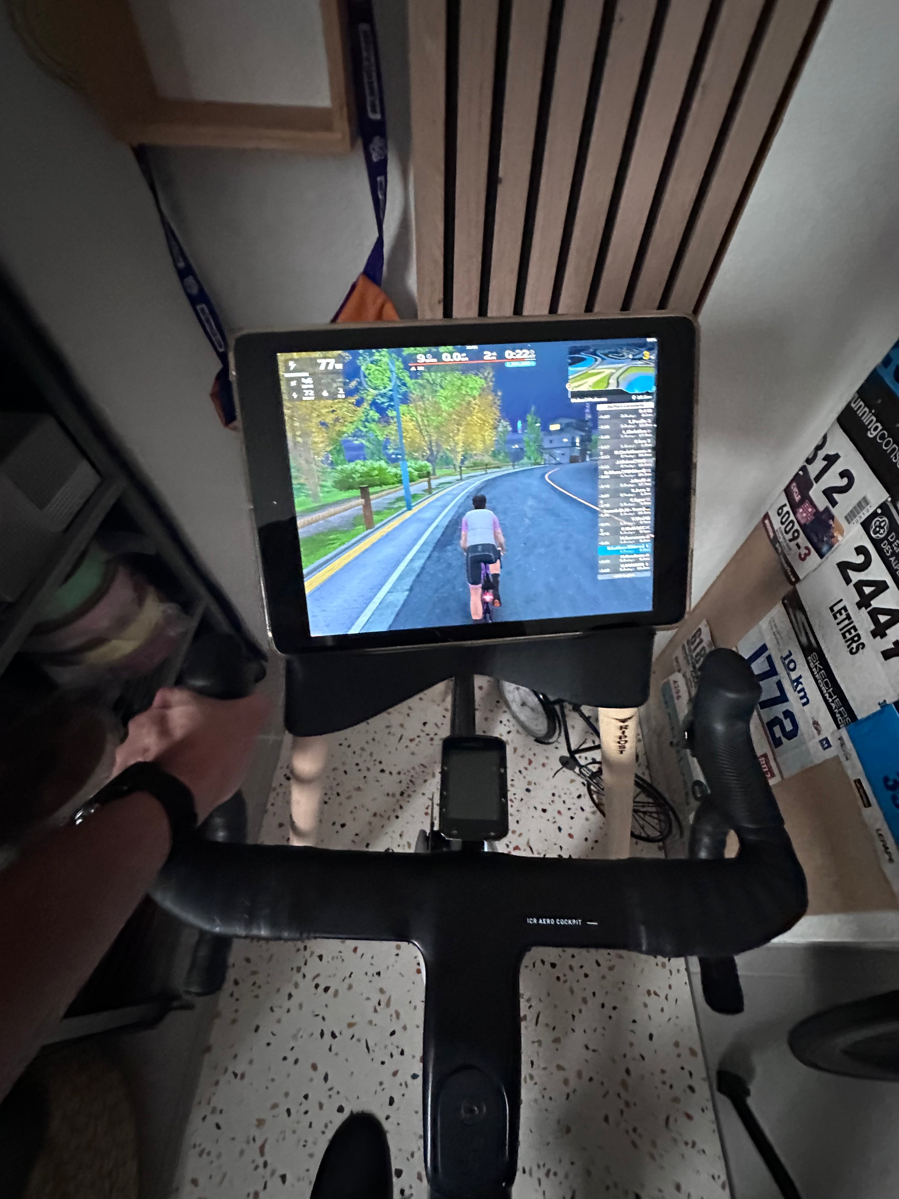 Les Meilleures Astuces pour Optimiser Votre Entraînement Indoor : Transformez Votre Home Trainer en Véritable Machine de Performance